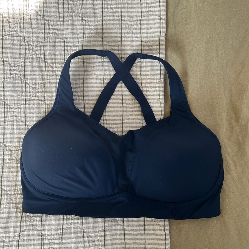 Lululemon Run Times True Navy Sports Bra 36DD